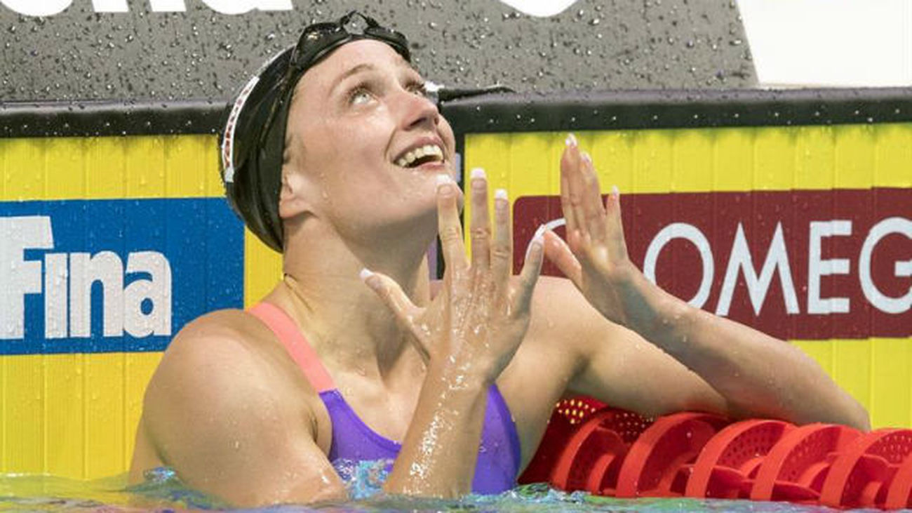 Mireia, contenta con las tres medallas, no piensa en cambiar su programa