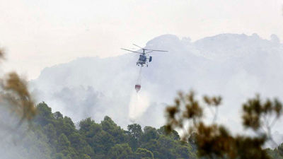El incendio de Yeste sigue sin control, cinco días después de su inicio