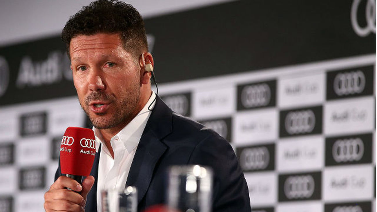 Simeone: "Me une un afecto, un contrato y una relación fuerte con el Atlético"