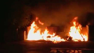 Vandalismo en Villar del Olmo, con la quema de contenedores y pintadas