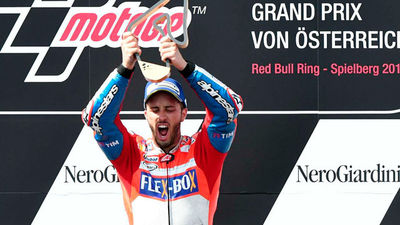 Dovizioso logra la victoria en Austria por delante de Márquez