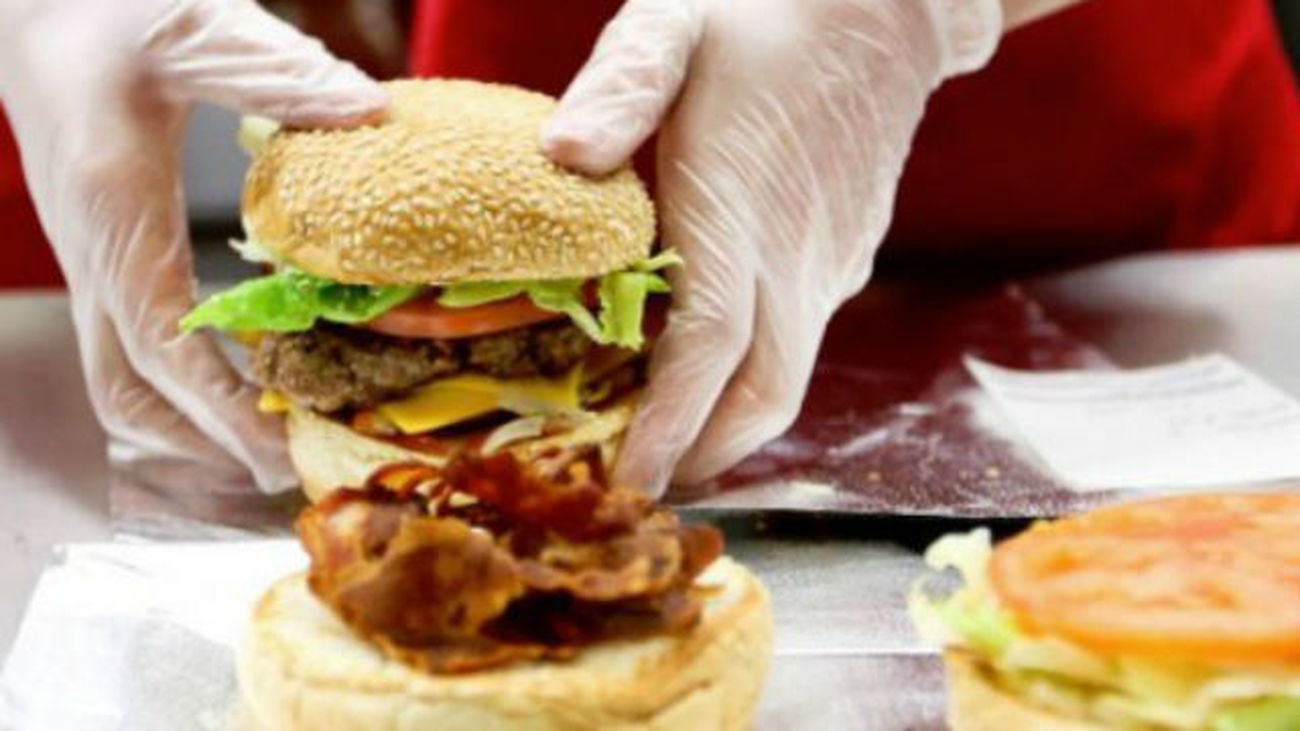 Five Guys analiza Barcelona o Málaga para nuevas aperturas