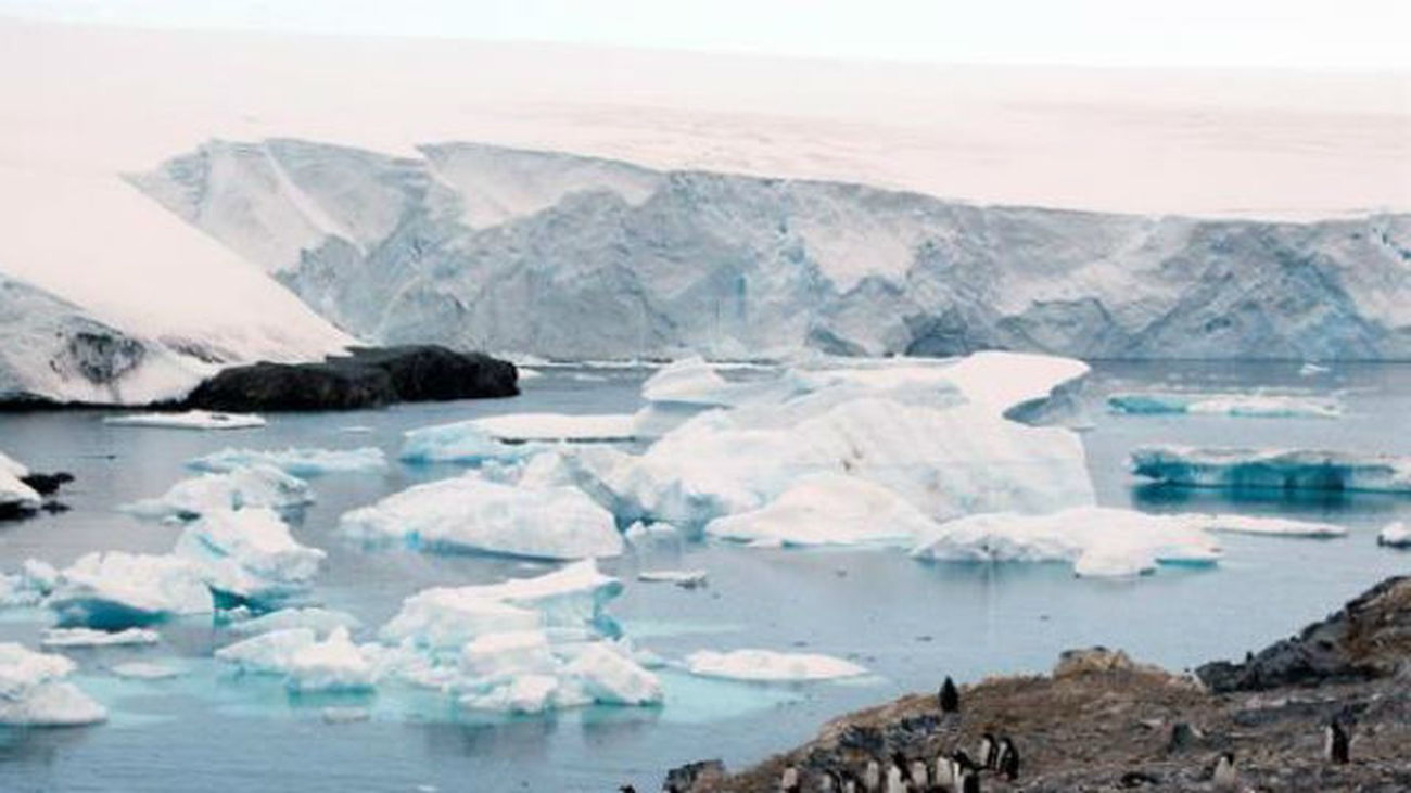 Descubren 91 volcanes bajo el hielo de la Antártida Occidental