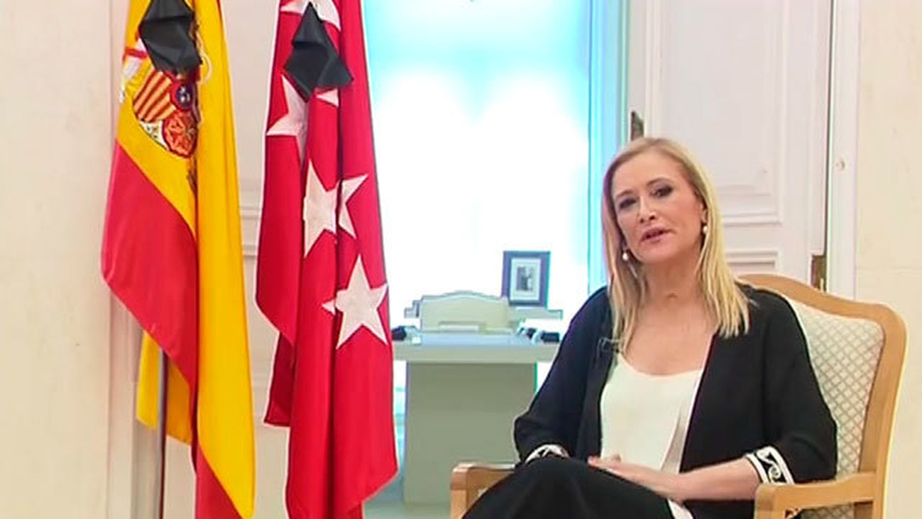 Cifuentes: "Cuando atacan a una ciudad española están atacándonos a todos"