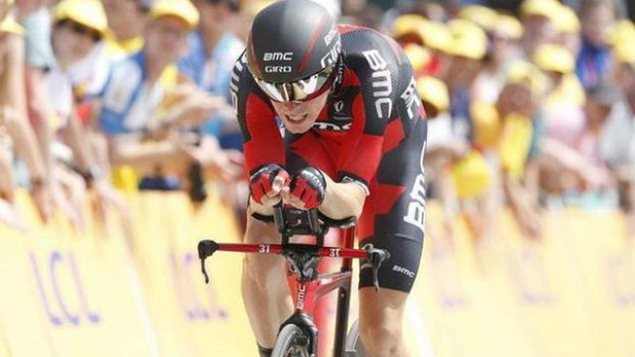 El BMC pone el primer maillot rojo a Rohan Dennis