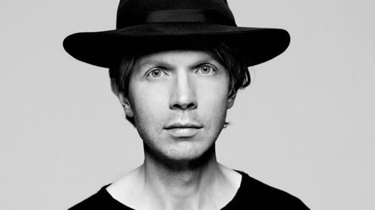 Beck publicará nuevo disco  en octubre, 'Colors'