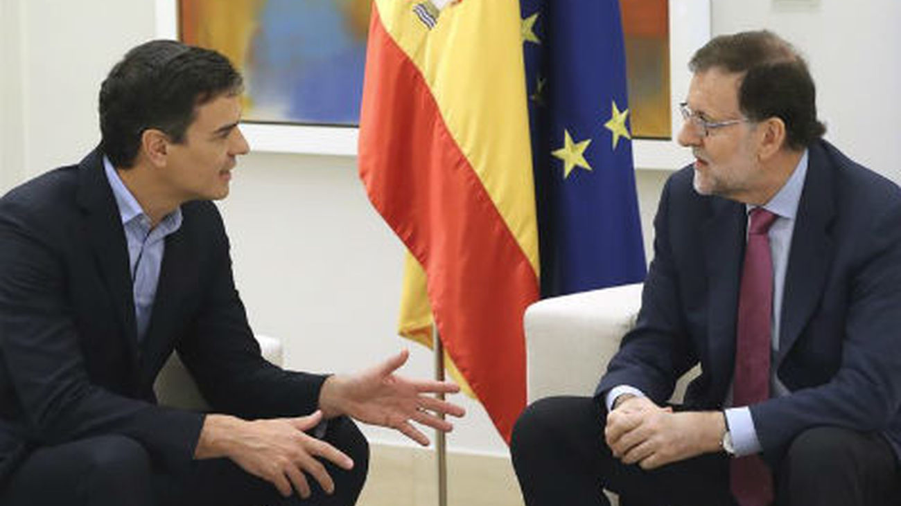 Rajoy y Sánchez pactan trabajar en una posición conjunta contra el desafío soberanista