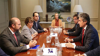 La Comunidad de Madrid y Fomento dan luz verde al carril bus de la A-2