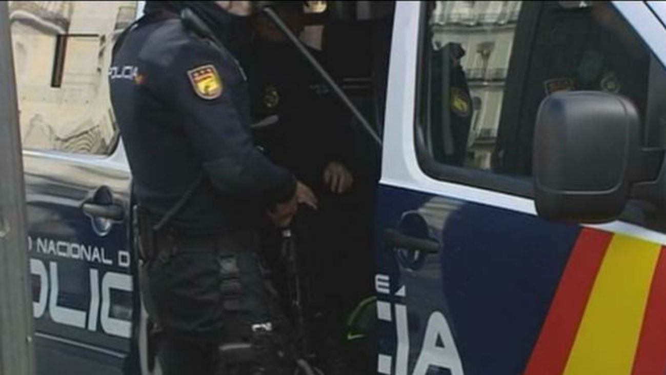 Detenido tras degollar a su hija de dos años e intentar suicidarse en Alzira