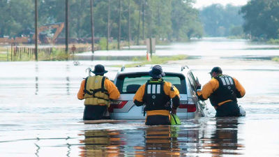 Continúan las tareas de rescate tras el paso del huracán Harvey