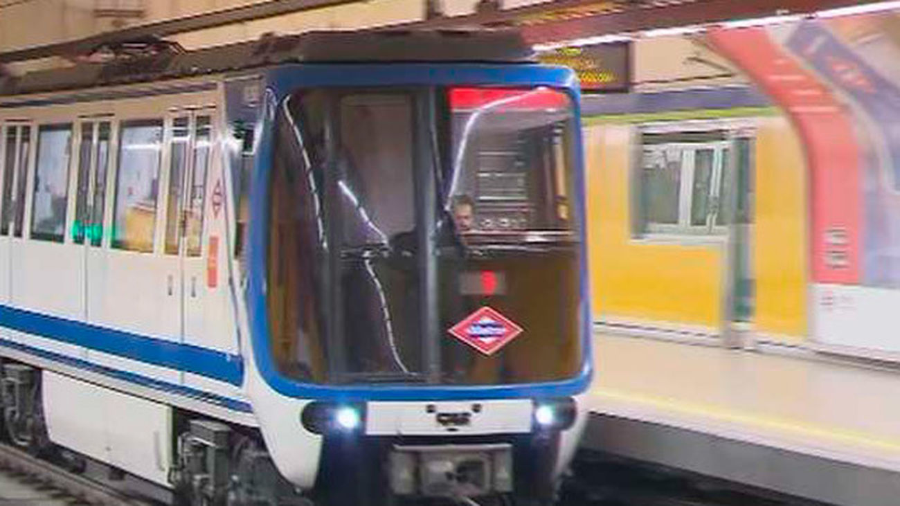 Normalidad en la Línea 5 en su primer día laborable tras las obras