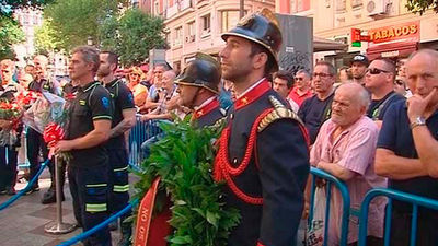 Homenaje en Montera a los 10 bomberos muertos en el incendio de Almacenes Arias