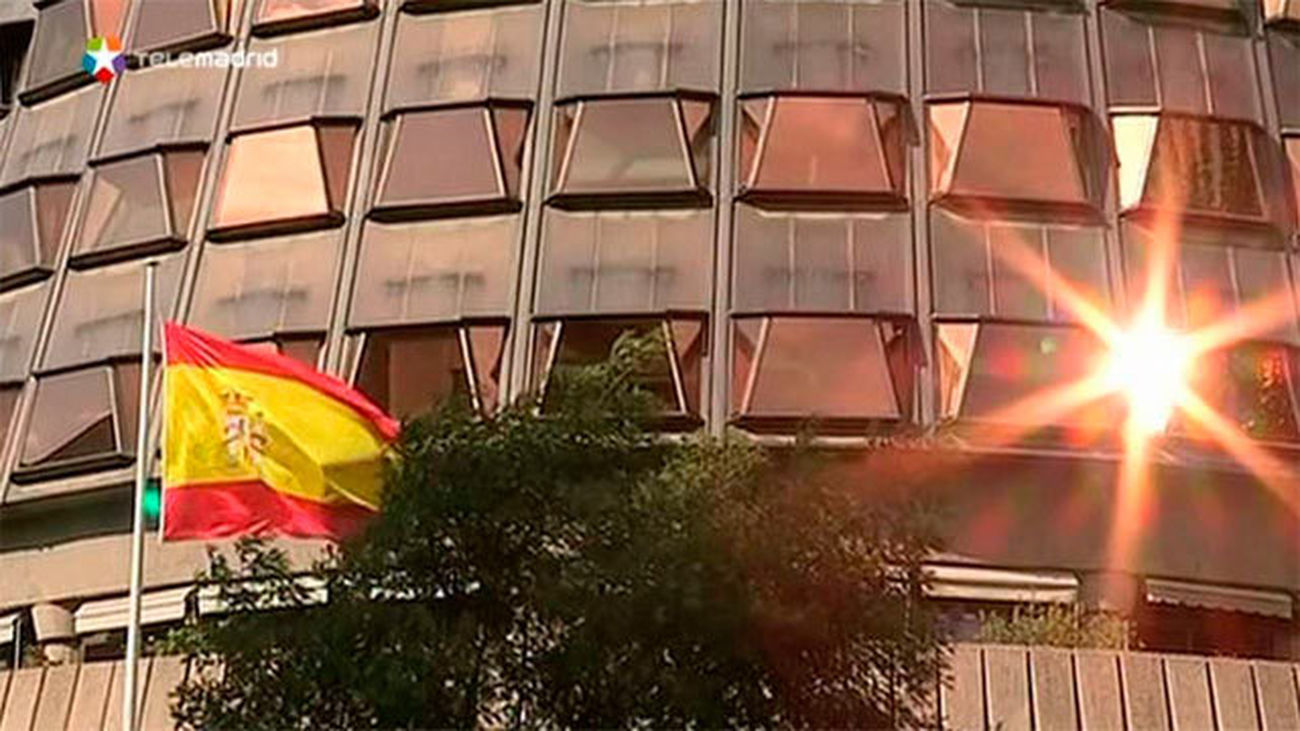 El Tribunal Constitucional suspende la convocatoria del referéndum