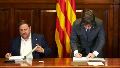 La Fiscalía se querella contra todo el Govern por delitos que implican cárcel y pide fijar fianzas