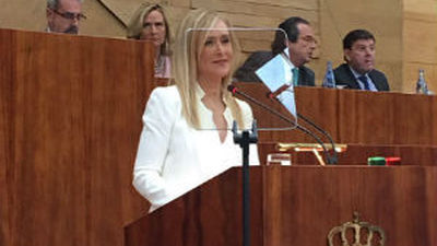 Podemos critica que Cifuentes use el teleprónter en el debate sobre el estado de la región