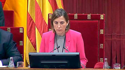 Forcadell y miembros de la Mesa del Parlament reciben la notificación de la querella de Fiscalía
