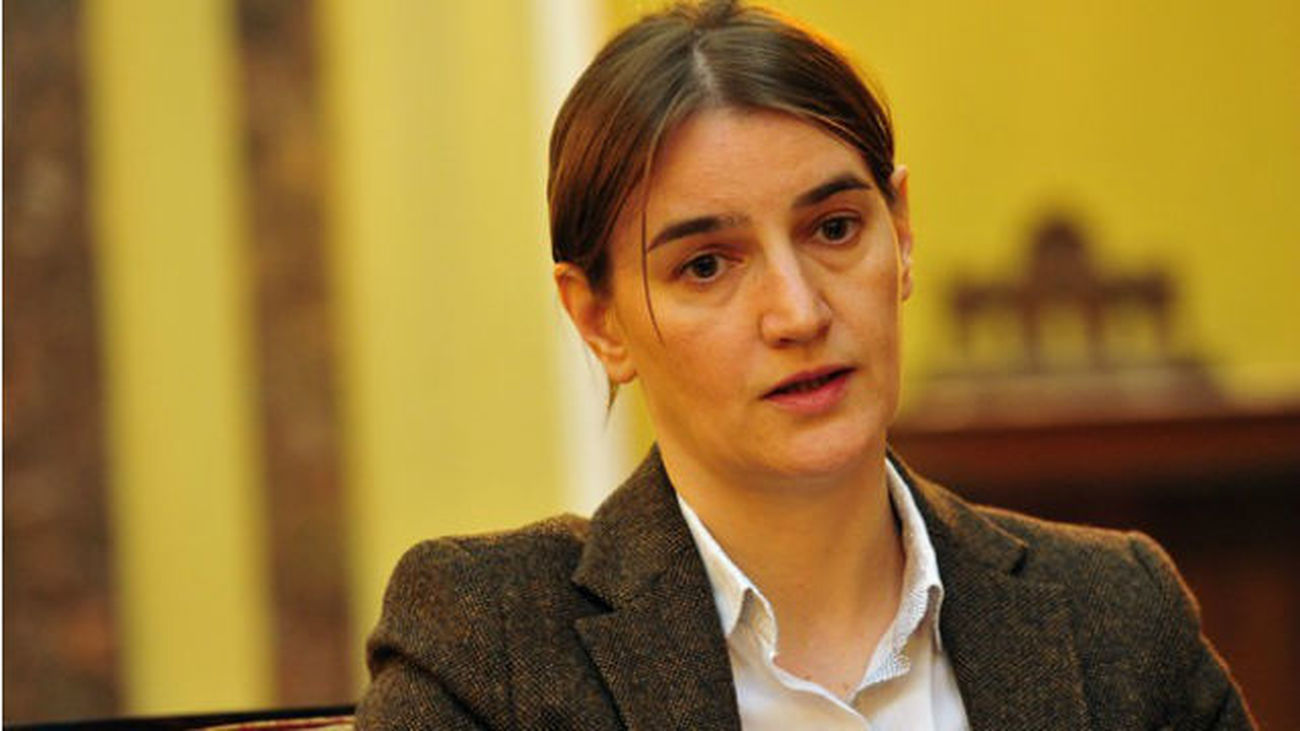 Esperanzas tras el nombramiento de Ana Brnabic, una mujer abiertamente lesbiana, como primera ministra de Serbia
