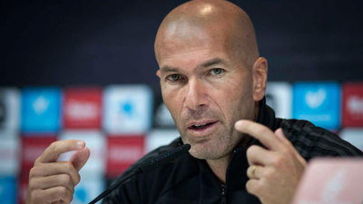 Zidane confirma las bajas de Kroos y Vallejo en Anoeta