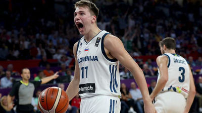 93-85. Eslovenia gana su primer Eurobasket frente a Serbia