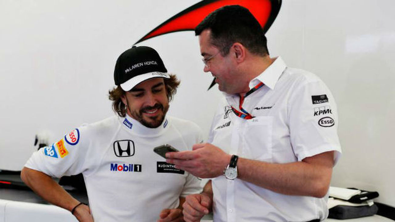Fernando Alonso y Eric Boullier