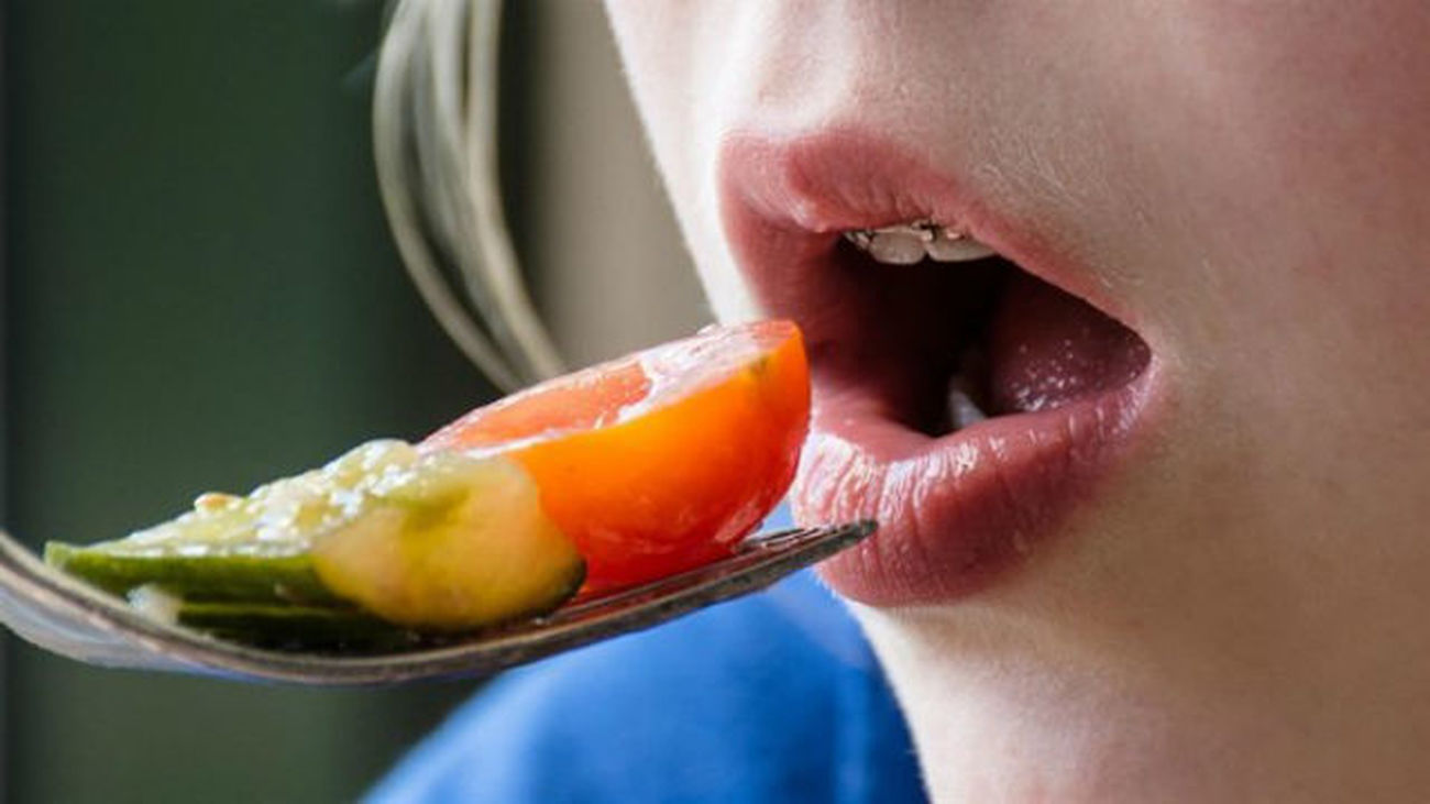 Los niños con obesidad comen casi la mitad de frutas, verduras y hortalizas que se recomiendan