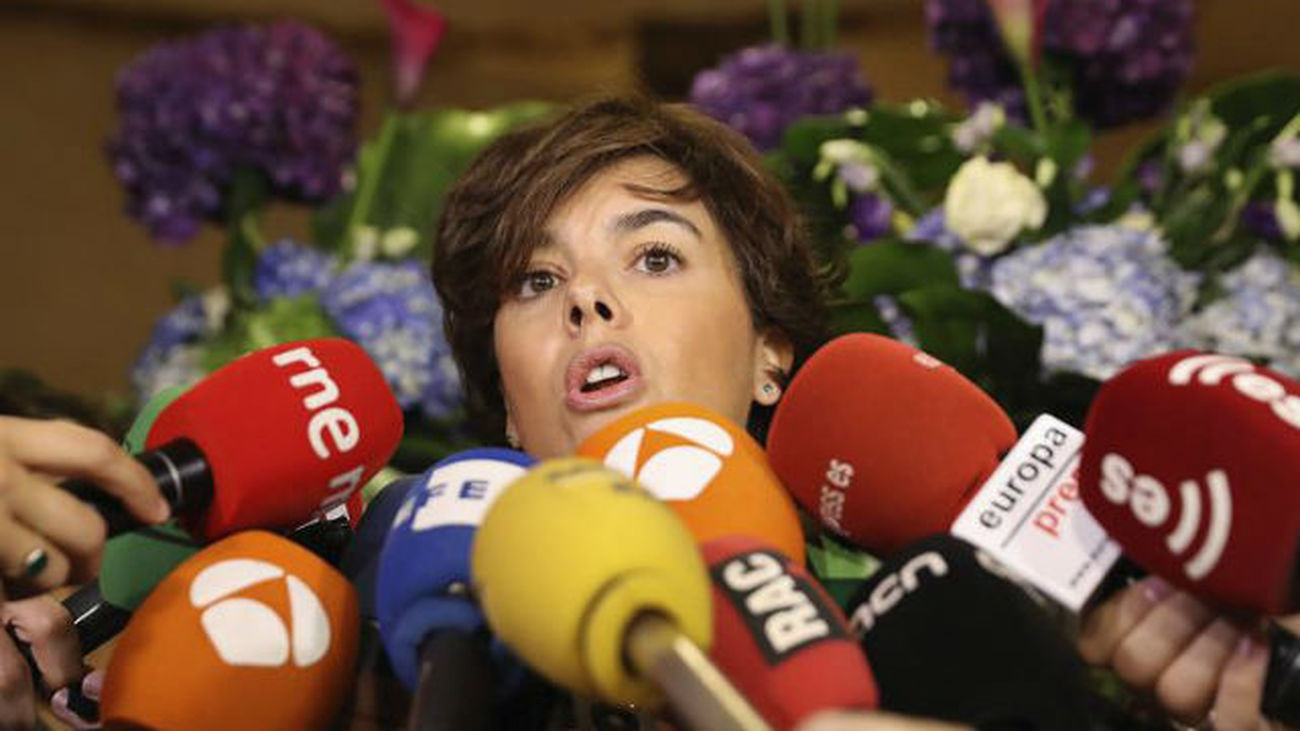 Santamaría a Puigdemont: "¿Hasta cuándo va a seguir abusando de Cataluña?"