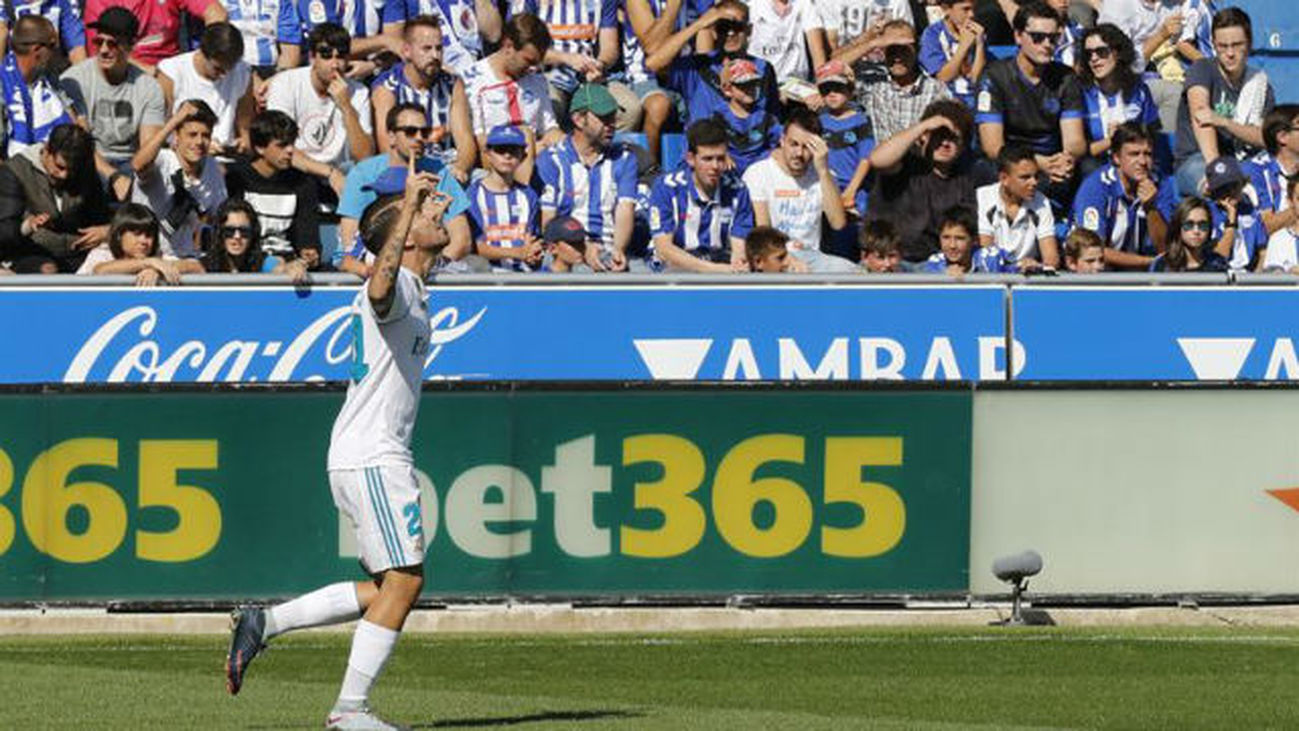 1-2. Un Madrid falto de pegada pasa el examen en Vitoria en el día de Ceballos