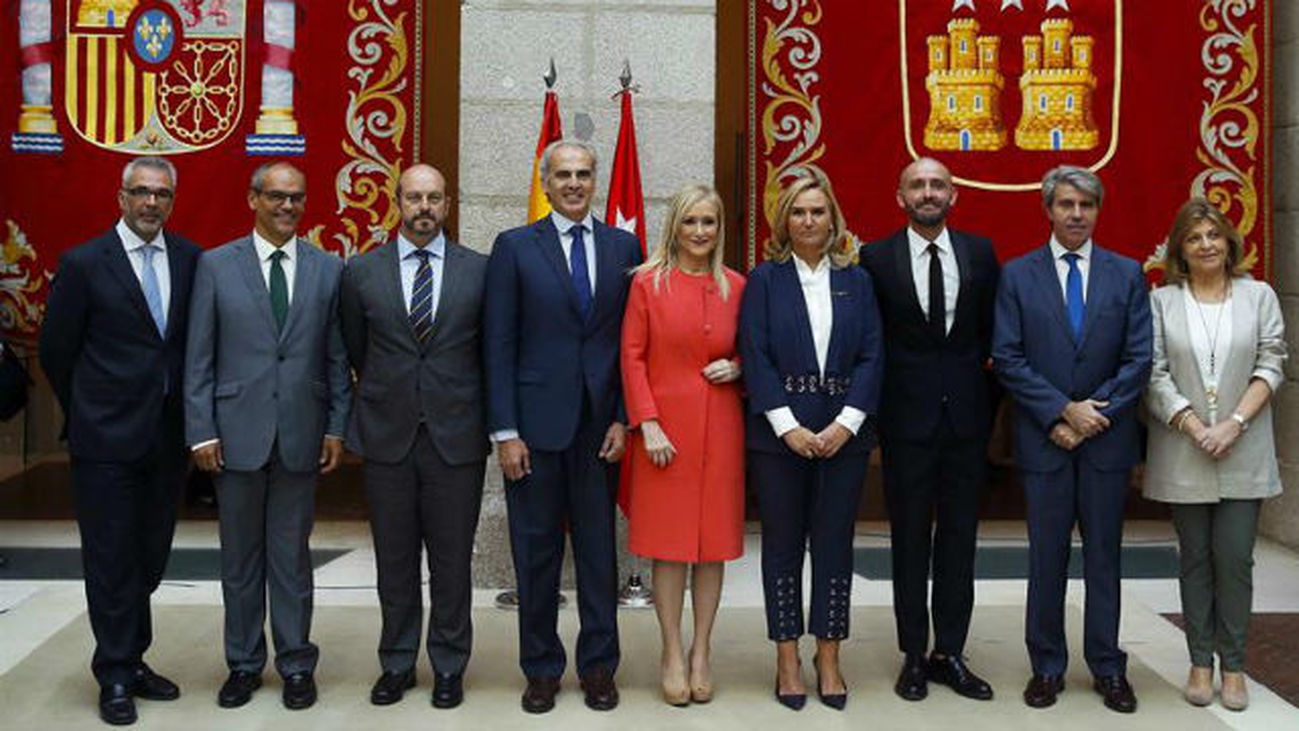 Cristina Cifuentes renueva a los viceconsejeros y directores generales