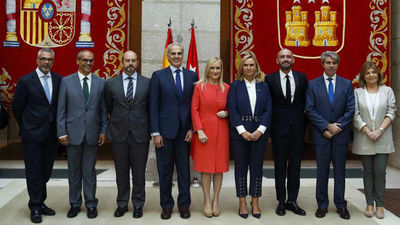 Cristina Cifuentes renueva a los viceconsejeros y directores generales