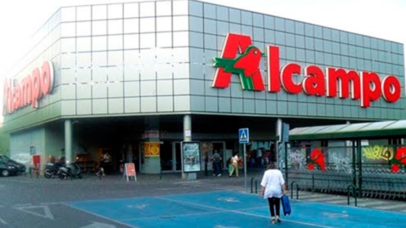 Alcampo busca a más de 300 personas para trabajar en la campaña de Navidad