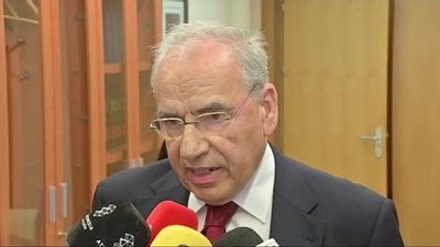 Alfonso Guerra apunta a "medidas drásticas" si se declara la independencia