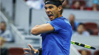 Nadal sobrevive el bombardeo de Isner y pasa a semifinales en Pekín