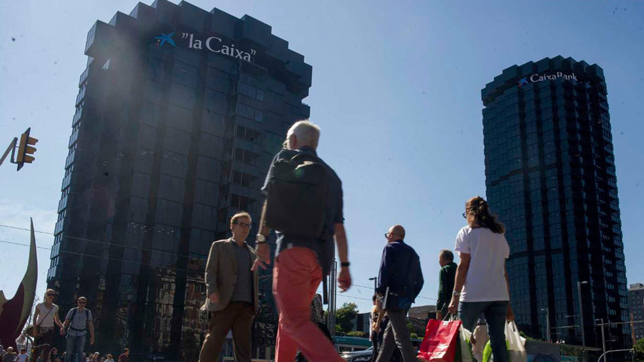 Crece el número de catalanes que abren cuentas bancarias fuera de Cataluña