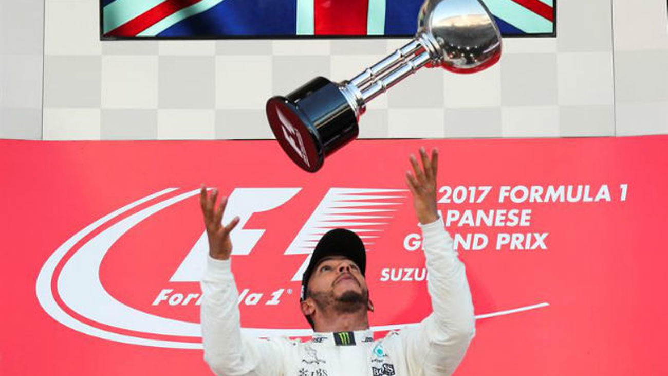 GP Japón: Hamilton vence; Sainz abandona y Alonso es undécimo