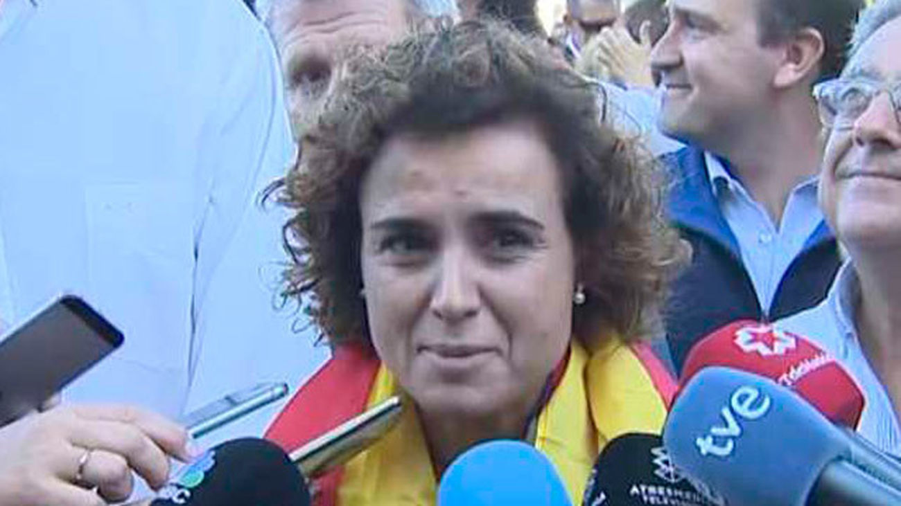 Dolors Montserrat: "El Gobierno no va a abandonar ni a dejar solo a ningún catalán"