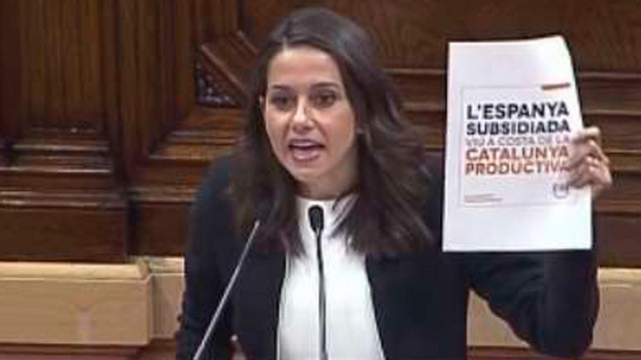 Arrimadas: "La independencia a plazos sigue siendo un golpe a la democracia"