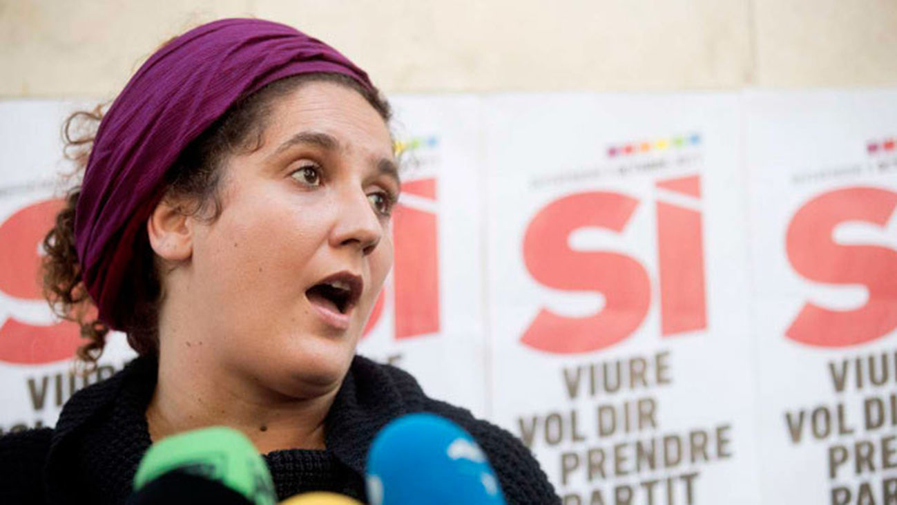 La CUP exige a Puigdemont que responda un "sí nítido" y proclame la república