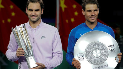 Nadal pierde la final de Shanghái ante un gran Federer