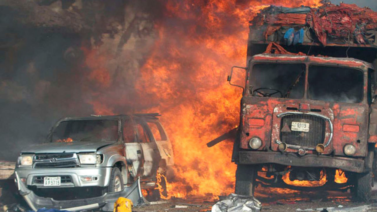 Somalia sufre el peor atentado de su historia, con 215 muertos y 350 heridos