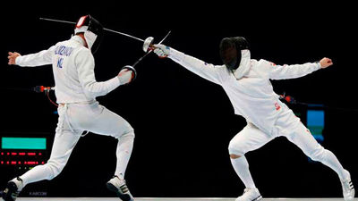 Madrid abre en Chamberí su primera escuela municipal de esgrima