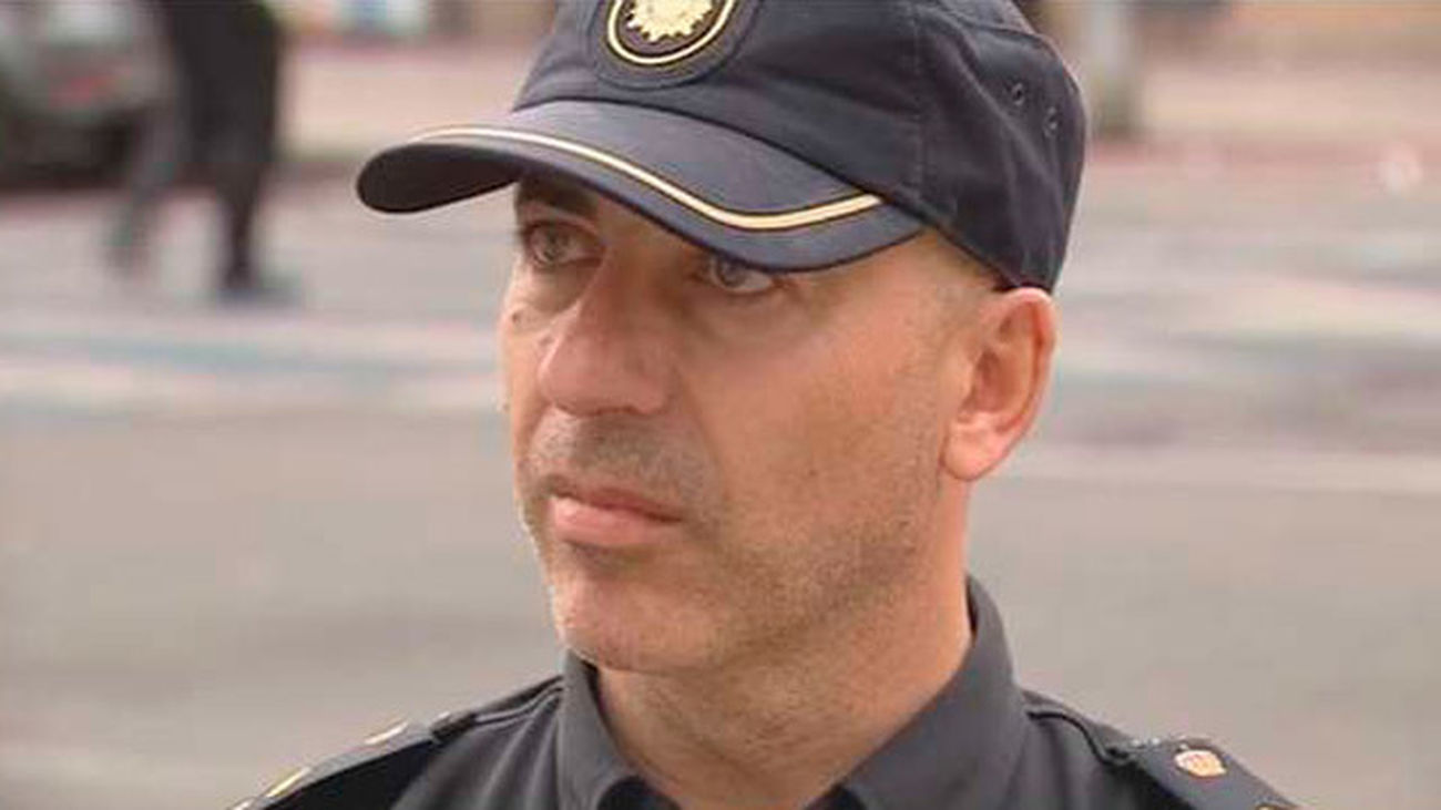 Un policía de paisano evita un atraco a punto de pistola en un super de Fuenlabrada