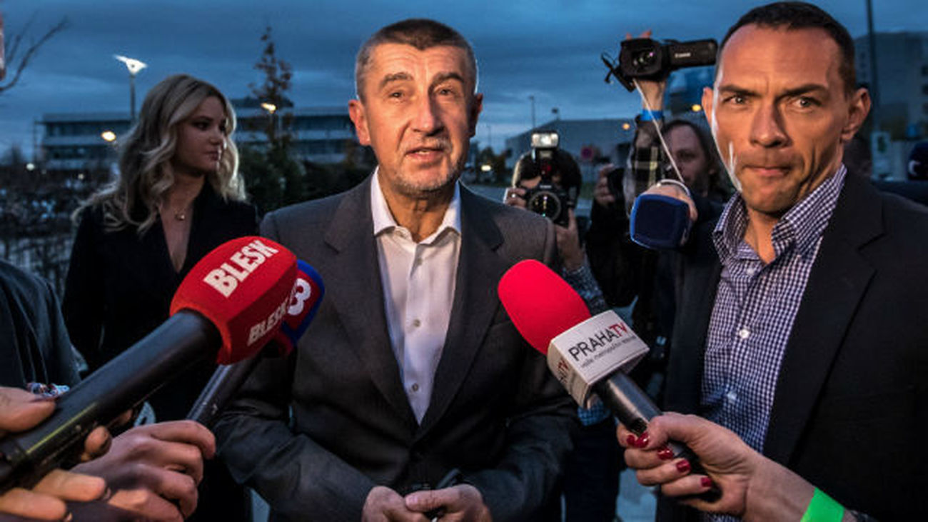 El populismo anti inmigración y euroescéptico triunfa también en la República Checa