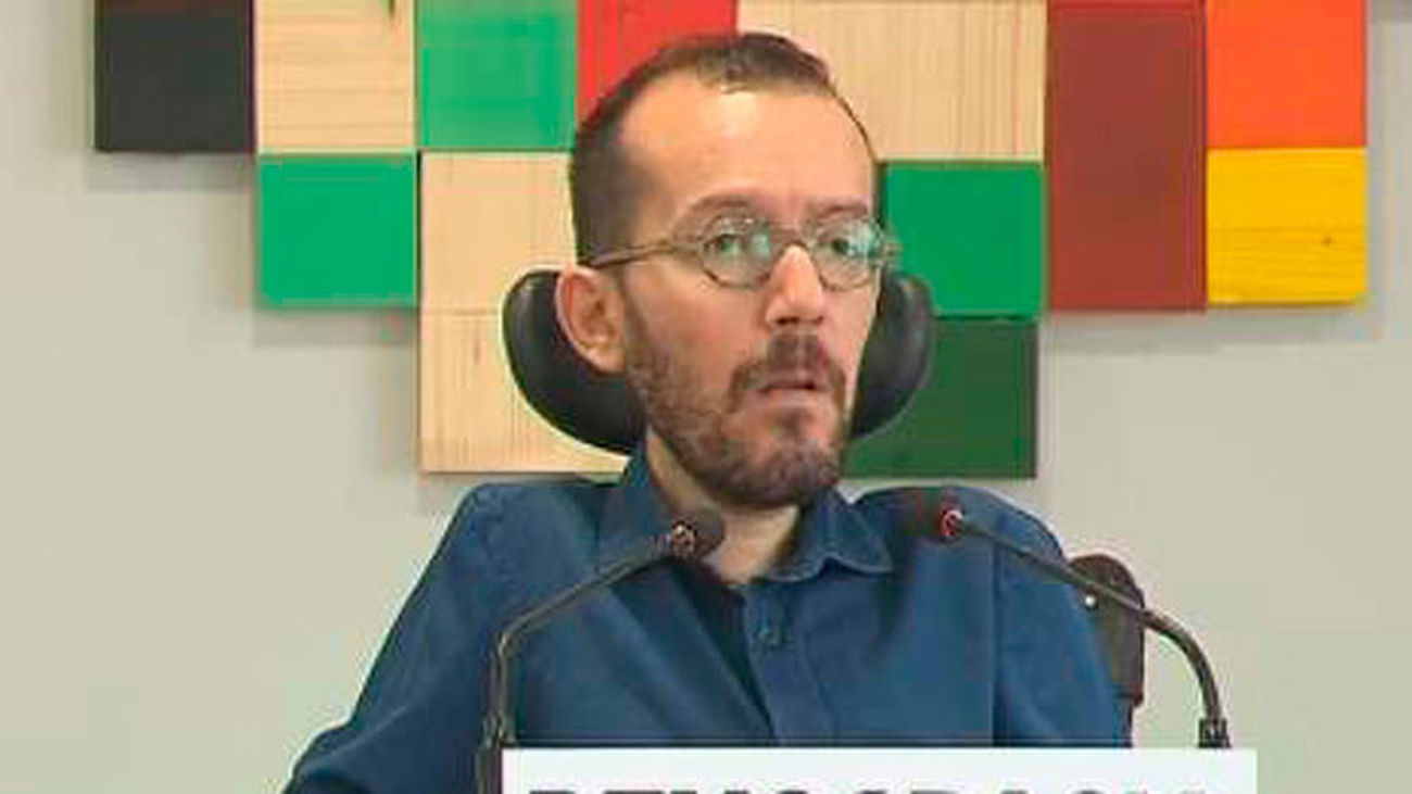 Podemos acusa a Rajoy de "suspender la democracia en Cataluña y en España"