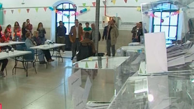 Recuento de votos presenciales para remodelar 11 plazas públicas de Madrid