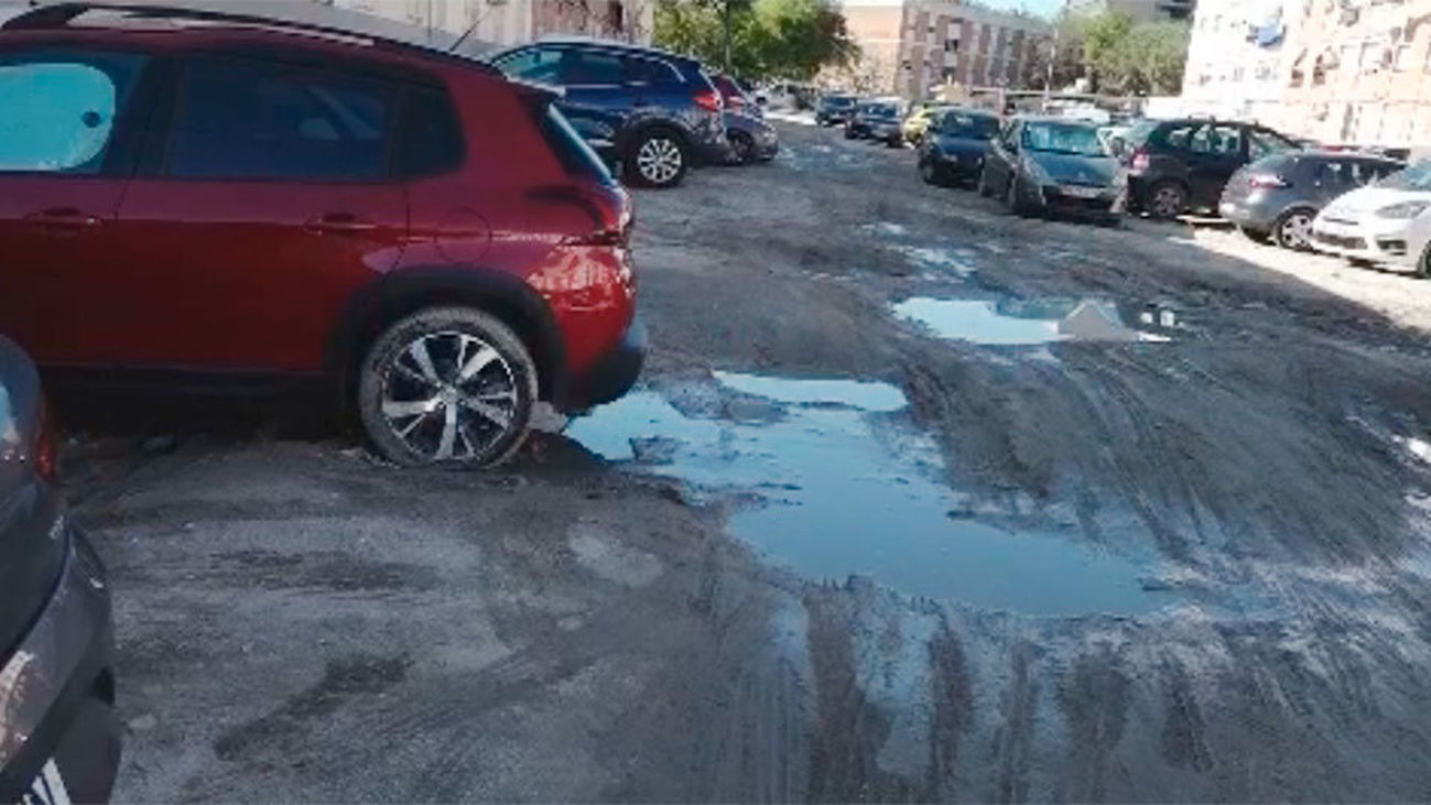 Los vecinos del barrio Aeropuerto de Barajas denuncian décadas de abandono