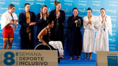 Mireia Belmonte y Teresa Perales nadan por la inclusión
