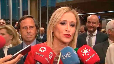 Cifuentes pide a Puigdemont que no use el Senado "para incumplir las leyes"