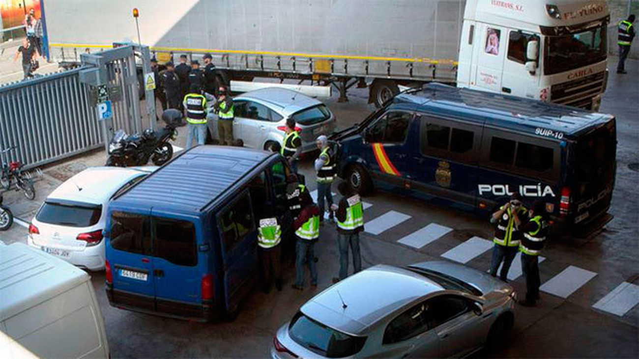 La Policía Nacional evita que los Mossos quemen documentos