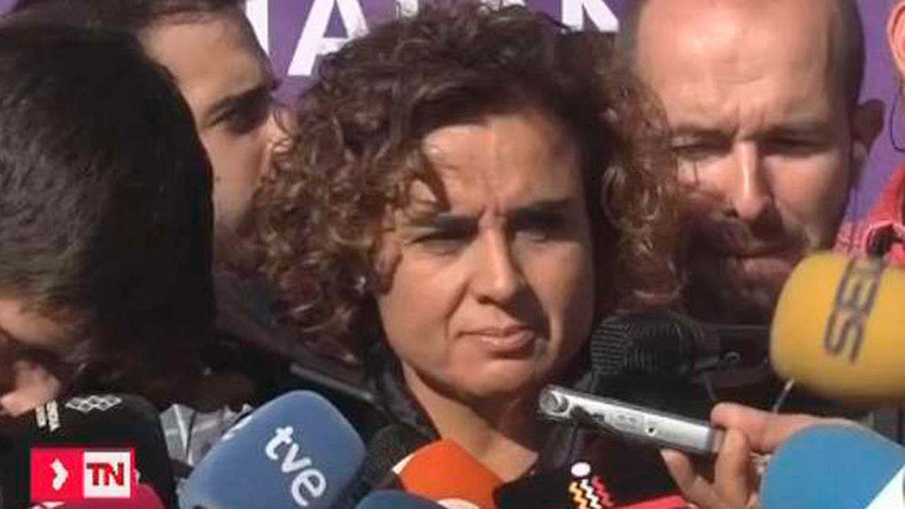 Montserrat espera que los funcionarios de  la Generalitat "estarán al lado de la ley"