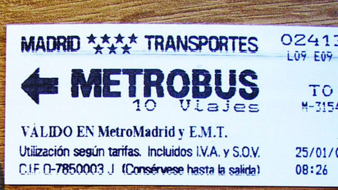 El billete de papel de Metro pasa hoy a la historia sustituido por la tarjeta